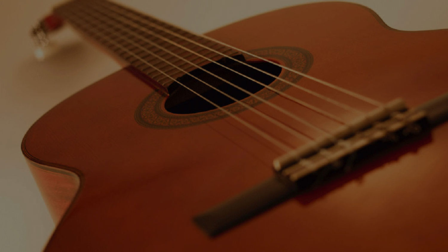 ClassicalGuitar_BG_1500px